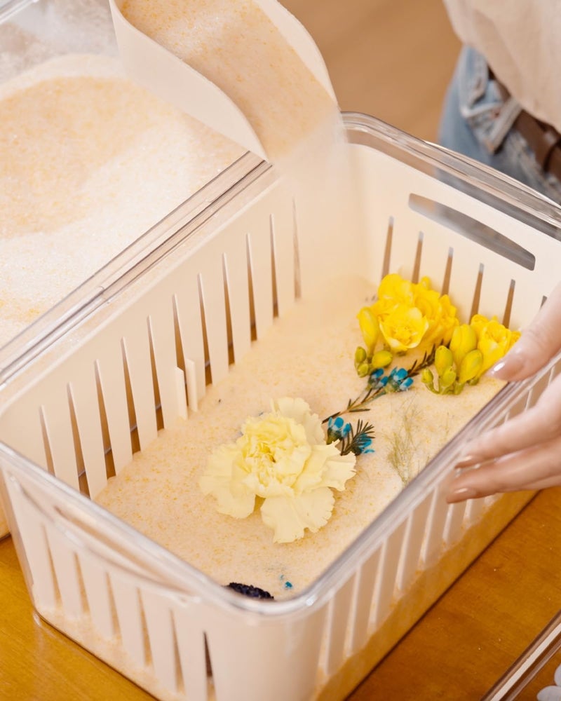 wisedry Silica Gel Flower Drying Container, One Step Retrieve Dried Flowers, 11.5''L X 7.7''W X 6''H Storage Box with Cleanup Mat, Erasable Pen & Adhesive Label (Silica Gel Crystals Not Included) - Image 2
